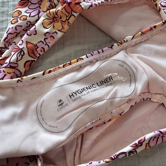 Cupshe Arty Petals Shirred Lace Back Bralette Mid Rise Bikini Set Sz Large NWTS - Picture 12 of 16